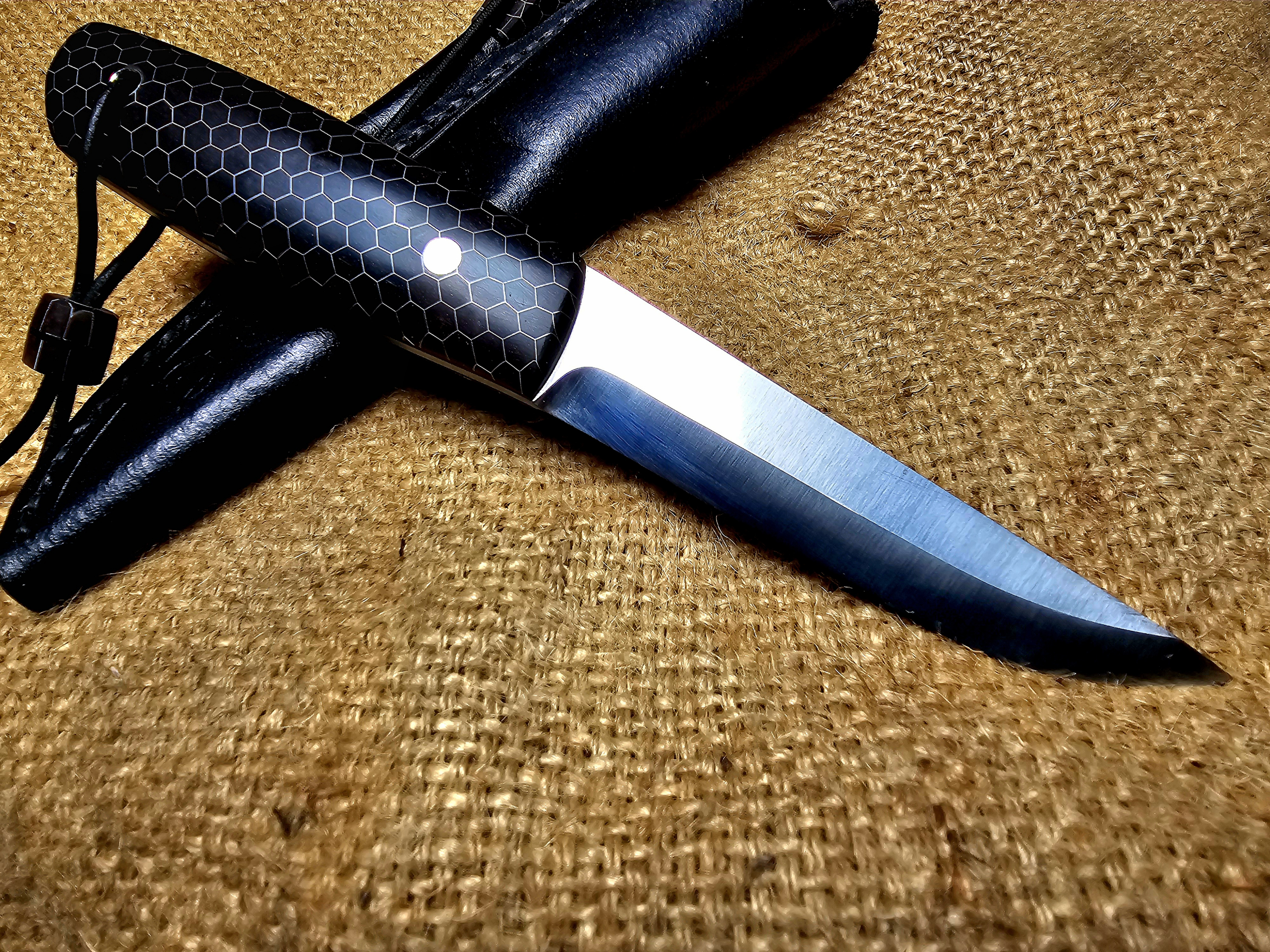 Custom Puukko Outdoor Messer mit C-Tek Griff und Scandi Schliff
