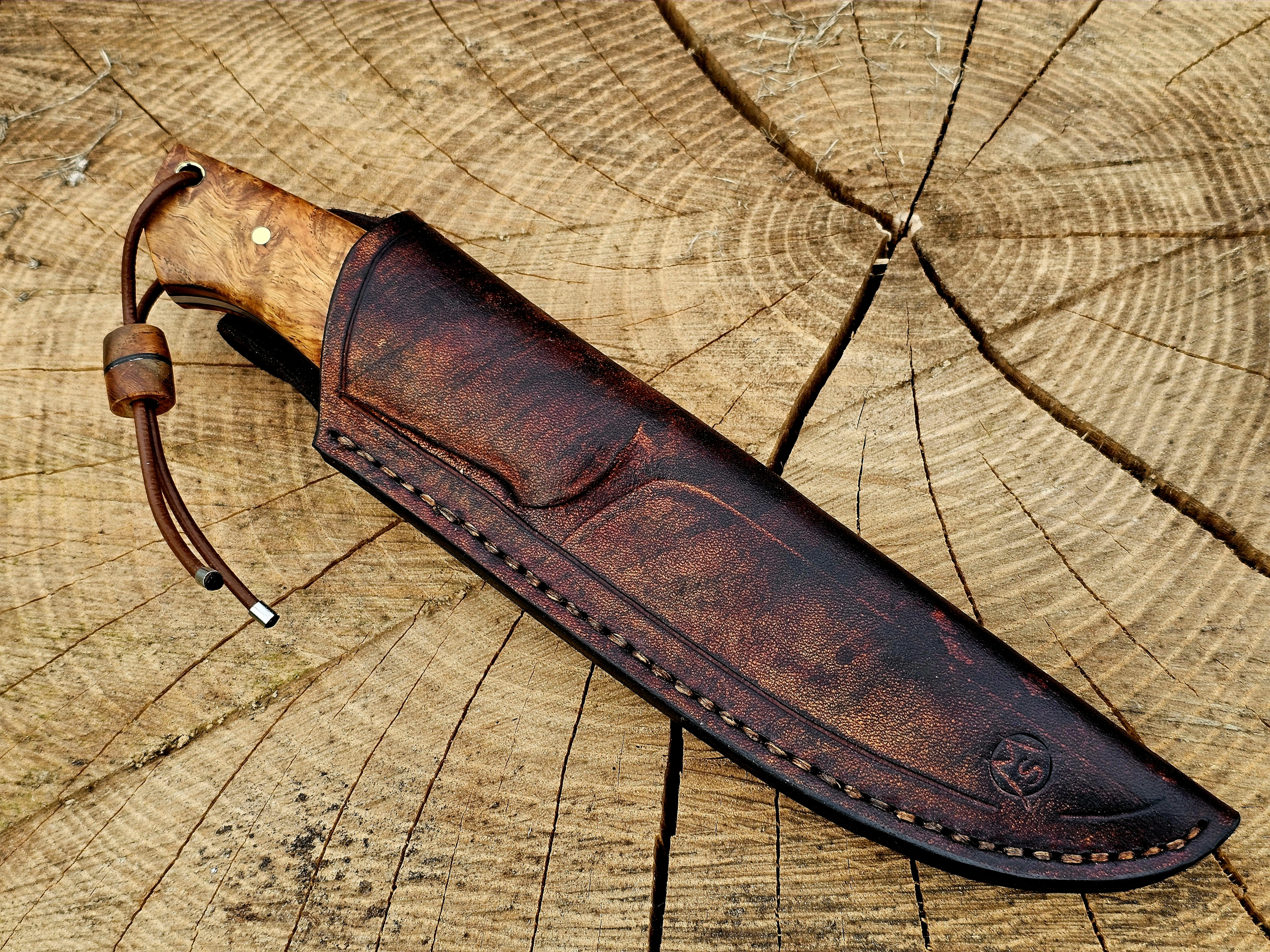 Handgefertigtes Merlin Jagdmesser aus 1.2510 Stahl mit Lederscheide